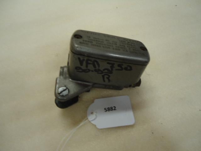 VFR750 1990 - 1993 Honda Rempomp D1-21223, Motoren, Onderdelen | Honda