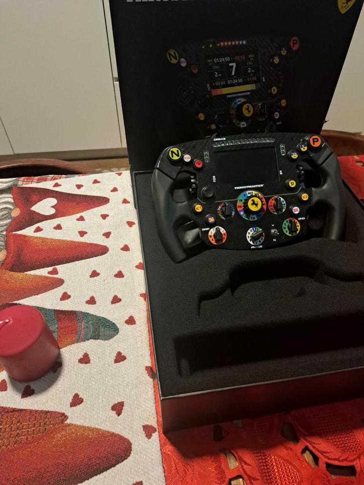 Roue Thrustmaster sf1000 + palette t-chrono, Consoles de jeu & Jeux vidéo, Consoles de jeu | Autre, Enlèvement