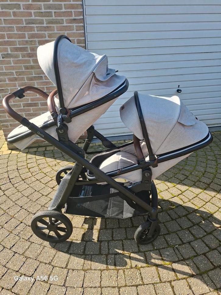 Tweeling kinderwagen Merk Qute., Kinderen en Baby's, Tweelingen en Meerlingen, Ophalen