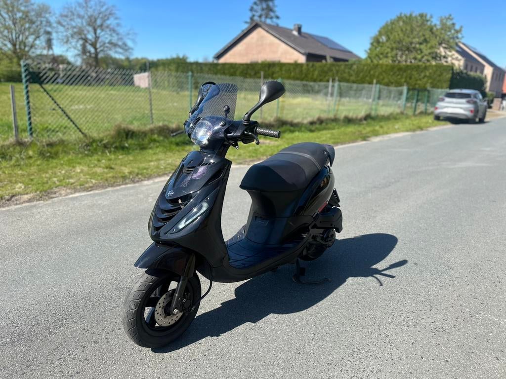 Piaggio Zip A-klasse, Fietsen en Brommers, Zip, Klasse A (25 km/u), Ophalen of Verzenden, Zo goed als nieuw
