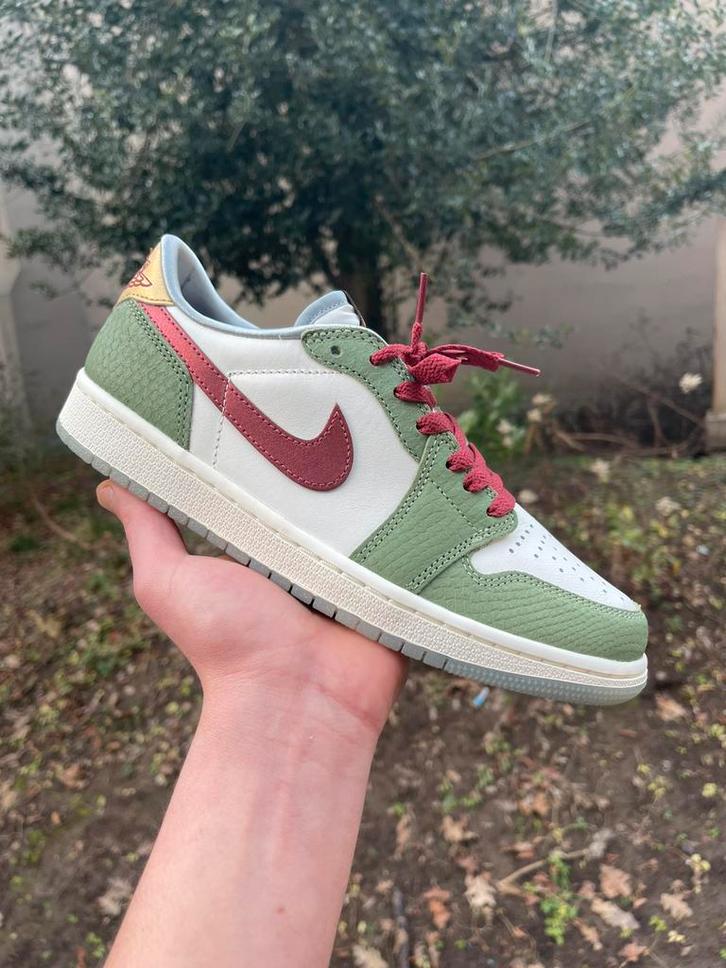 Jordan 1 Low OG « Year of The Dragon », Kleding | Heren, Schoenen, Nieuw, Sneakers, Ophalen