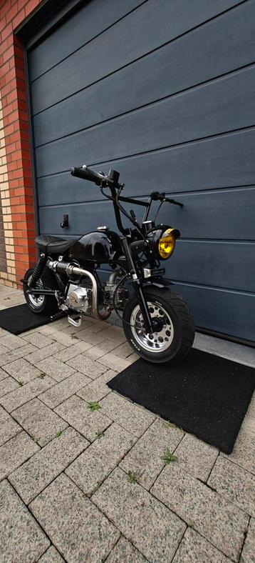 A Klasse Monkey (Lowrider) beschikbaar voor biedingen