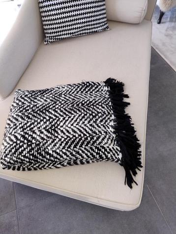 Stijlvolle Zwart-Wit Sprei/Quilt/Deken + Kussenhoes 🖤🖤 beschikbaar voor biedingen