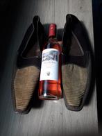 unieke grote clownschoenen, Enlèvement, Utilisé