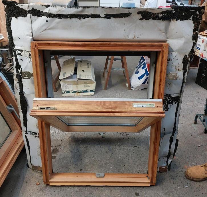 2 Velux van het merk Fakro, Doe-het-zelf en Bouw, Glas en Ramen, Gebruikt, Dubbelglas, Ophalen