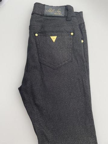 Zwarte skinny met gouden spikkels 34, 2 keer gedragen beschikbaar voor biedingen