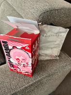 Pop mart skullpanda  nieuw en authentiek QR code, Ophalen, Nieuw