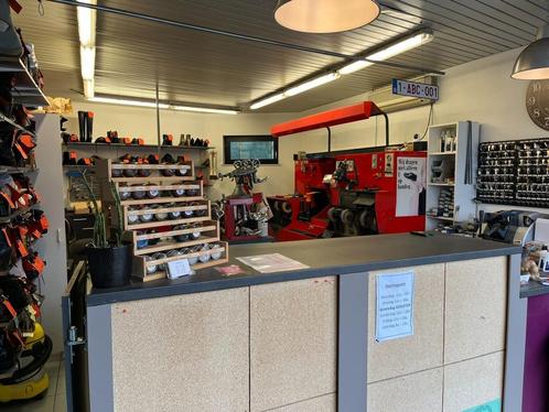 Schoenmakerij te Merelbeke over te nemen, Zakelijke goederen, Kantoor en Winkelinrichting | Winkel en Inventaris, Ophalen