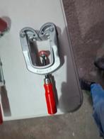 BESSEY POUR CHAMPS & ANGLE (PRIX POUR LES 4 PIECES), Electroménager, Pompes à bière, Enlèvement