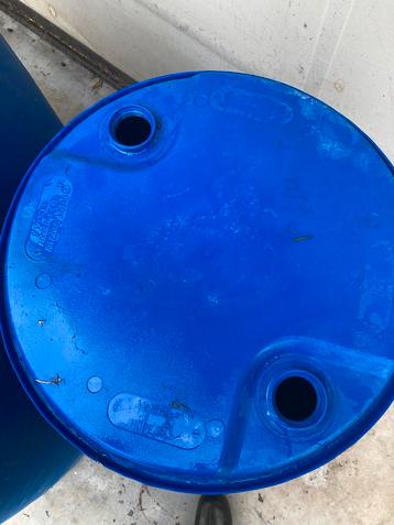 Blauwe 200L vaten /tonnen, Tuin en Terras, Regentonnen, 150 liter of meer, Ophalen, Zo goed als nieuw, Kunststof