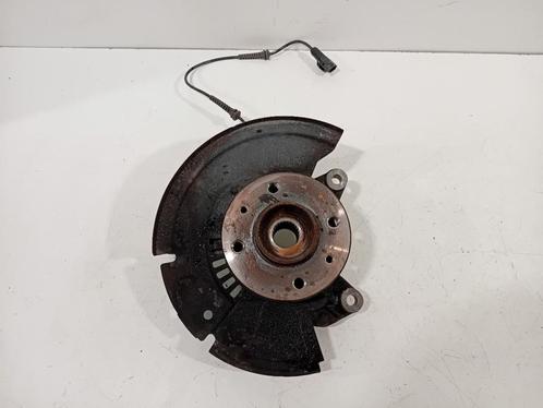 WIELNAAF RECHTS VOOR Renault Clio V (RJAB) (01-2019/-), Auto-onderdelen, Remmen en Aandrijving, Renault, Gebruikt