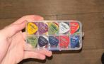 50 plectrums van verschillende grote, Muziek en Instrumenten, Ophalen, Zo goed als nieuw, Overige typen