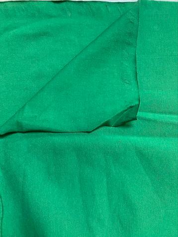 Groene dikke stretchy polyester stof