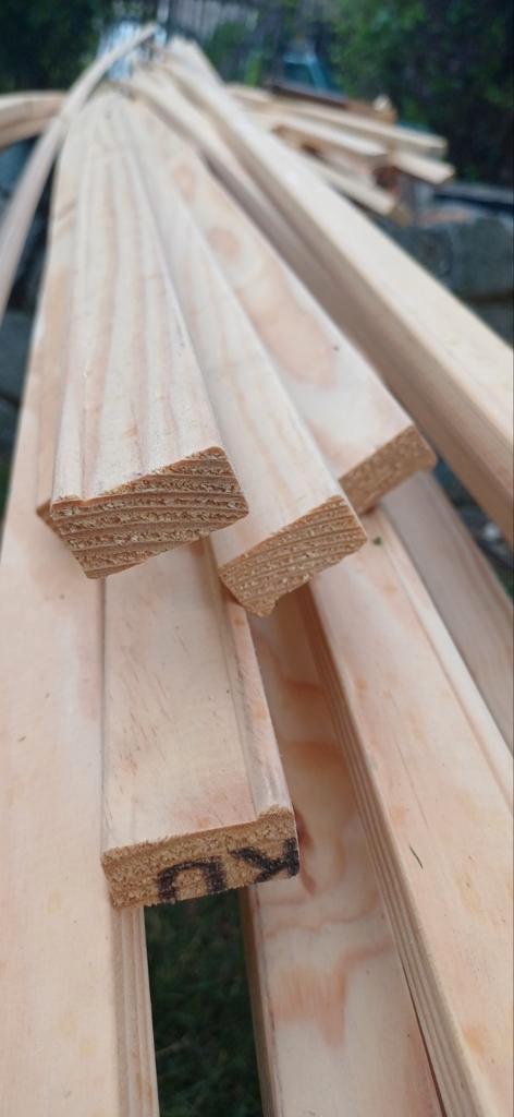 30tal grenen latten te koop voor project of aanmaakhout, Tuin en Terras, Palen, Balken en Planken, Zo goed als nieuw, Ophalen