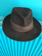 Zwarte hoed omtrek 53cm, Kleding | Dames, Hoeden en Petten, Ophalen of Verzenden, Zo goed als nieuw, Hoed