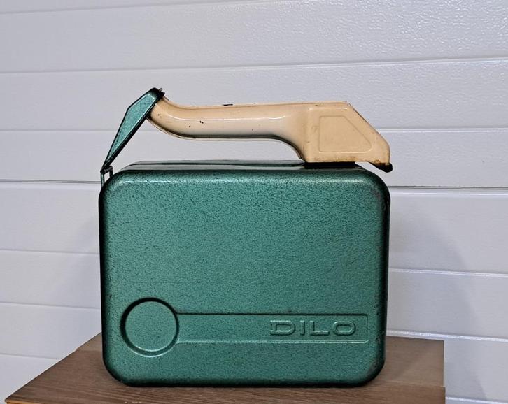 Vintage Jerrycan DILO 10 Liter uit 1960-1970, Auto diversen, Autogereedschap, Gebruikt, Ophalen of Verzenden