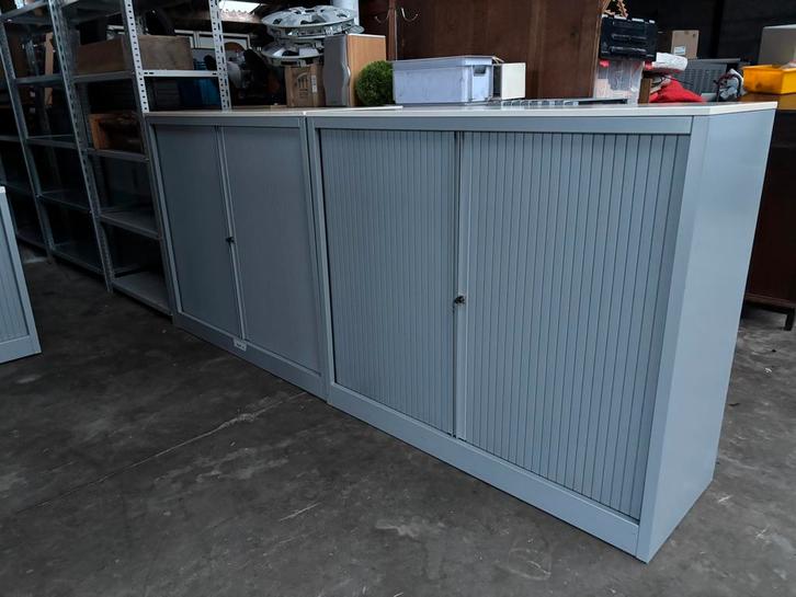 Roldeurkasten TDS 2 Stuks Nieuwstaat !, Huis en Inrichting, Kasten | Roldeurkasten en Archiefkasten, Zo goed als nieuw, Ophalen