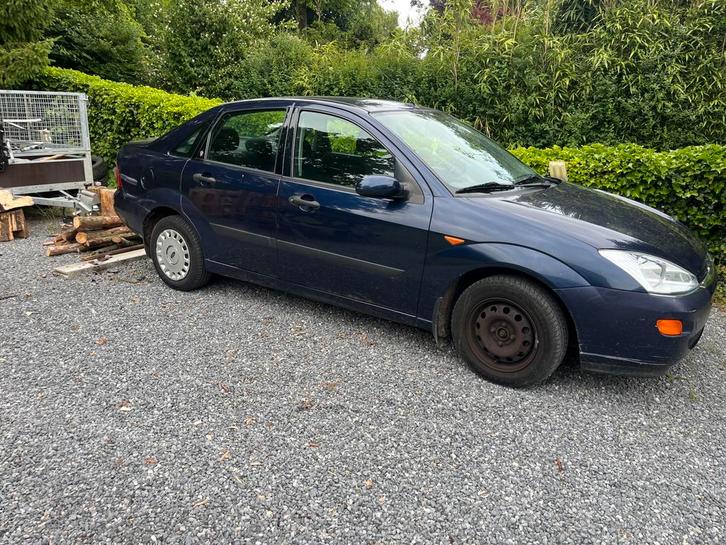 Ford focus 2000 motor start niet., Auto's, Ford, Particulier, Focus, Radio, Diesel, Berline, 4 deurs, Handgeschakeld, Blauw, Grijs