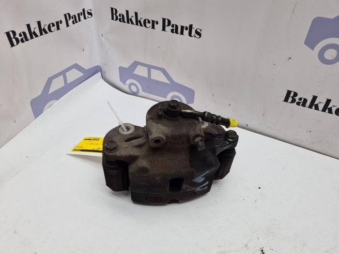 Remklauw (Tang) links-voor van een Hyundai I40, Auto-onderdelen, Remmen en Aandrijving, Hyundai, Gebruikt, 3 maanden garantie