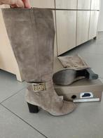 Sensunique laarzen, Enlèvement