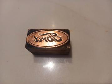 vieux cliché de pression en cuivre rouge Ford, Particulier, Rouge, Achat