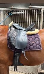 Zadel Ainsley, Dieren en Toebehoren, Paarden en Pony's | Zadels, Ophalen of Verzenden, Zo goed als nieuw, Dressuur