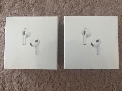 APPLE Draadloze oortjes AirPods 3th gen. + Oplaadcase, Telecommunicatie, Mobiele telefoons | Oordopjes, Nieuw, Ophalen