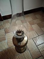 Antieke koperen olielamp, Enlèvement