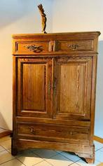 Oude kast in pitch pine, Antiek en Kunst, Antiek | Meubels | Kasten, Ophalen