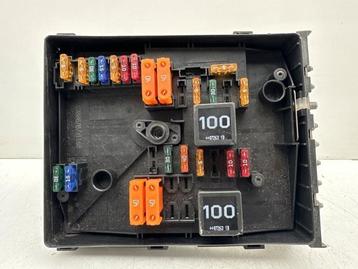 Boîte à fusibles d'un Volkswagen Caddy, Enlèvement ou Envoi, 3 mois de garantie, Utilisé, Volkswagen