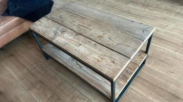 Salontafel of siertafeltje beschikbaar voor biedingen