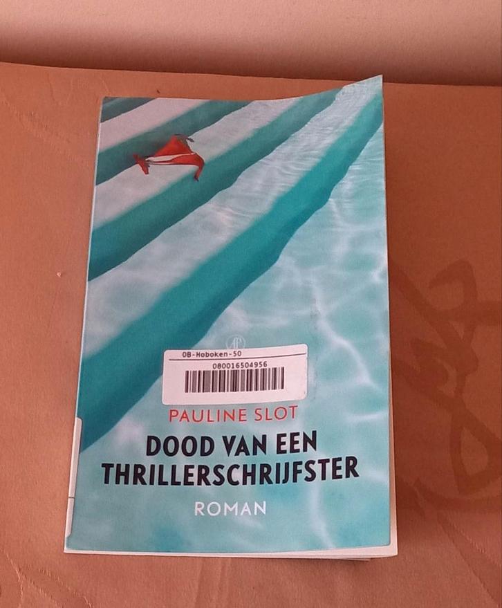 Dood van een thrillerschrijfster - (afgeschreven boek), Boeken, Historische romans, Gelezen, Ophalen