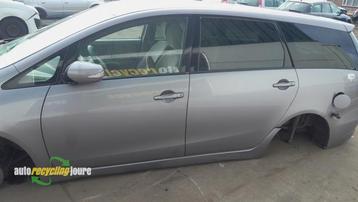 Portier 4Deurs links-achter van een Mitsubishi Grandis (V03A beschikbaar voor biedingen