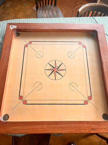 Carrom bord uit Sti Lanka beschikbaar voor biedingen