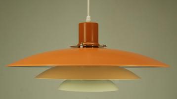 Lampe suspendue scandinave modèle vintage 165 euros, Envoi