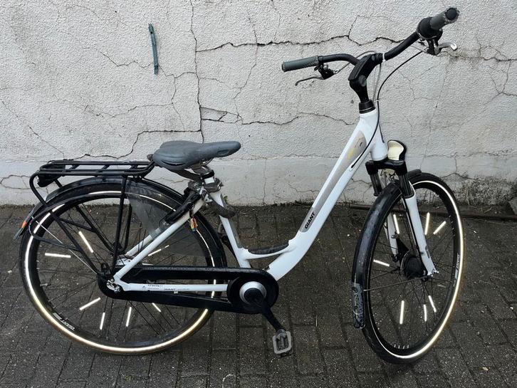 Giant Ultimo 2 Maat 53 in nieuwstaat - Kleur wit, Fietsen en Brommers, Fietsen | Dames | Damesfietsen, Zo goed als nieuw, Giant