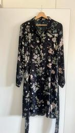 Kleed zwart met bloemen “Cortefiel”  xl, Ophalen of Verzenden, Zo goed als nieuw, Zwart