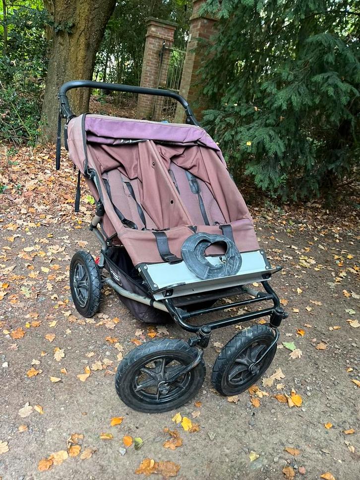 Mountain Buggy DUO Met nieuwe buiten- en binnenbanden!, Kinderen en Baby's, Buggy's, Gebruikt, Duomodel, Verstelbare rugleuning