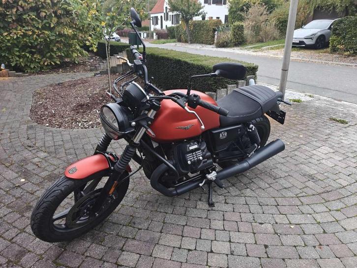 Moto Guzzi V7 850CC 2021, Motoren, Motoren | Moto Guzzi, Particulier, Naked bike, meer dan 35 kW, 4 cilinders, Motorrijbewijs A