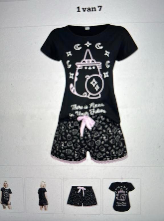 Pusheen leuke pyama dames maat L niet gedragen, Kleding | Dames, Pyjama's, Zo goed als nieuw, Maat 42/44 (L), Ophalen