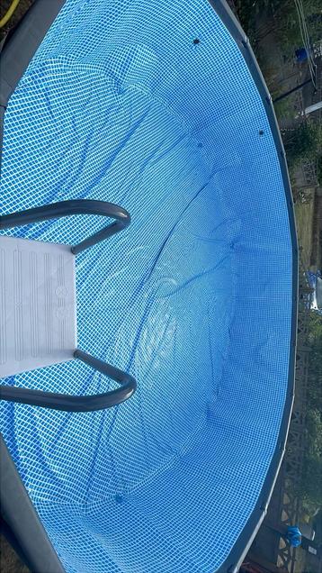 Intex zwembad 549x132cm beschikbaar voor biedingen