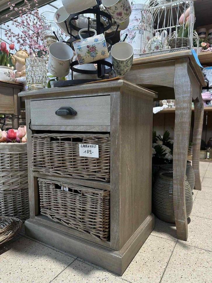houten ladenkastje, Huis en Inrichting, Kasten | Wandmeubels, Nieuw, Minder dan 100 cm, Minder dan 150 cm, 25 tot 50 cm, Met lade(s)