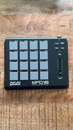 AKAI MPD18 compacte USB/MIDI pad controller Algemeen, Muziek en Instrumenten, Midi-apparatuur, Zo goed als nieuw, Ophalen