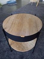 Salontafel met opbergvak, Ophalen