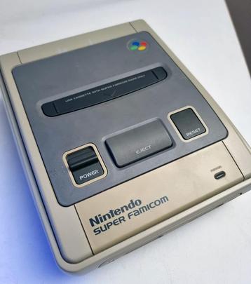 Super Famicom Console beschikbaar voor biedingen