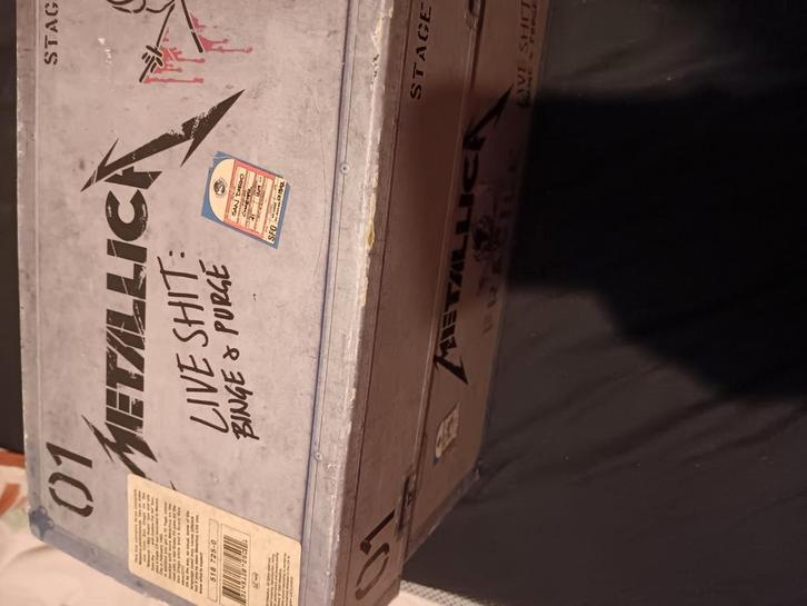 Metallica live shit binge and purge box VHS en cd's, Cd's en Dvd's, Cd's | Hardrock en Metal, Gebruikt, Boxset, Ophalen of Verzenden