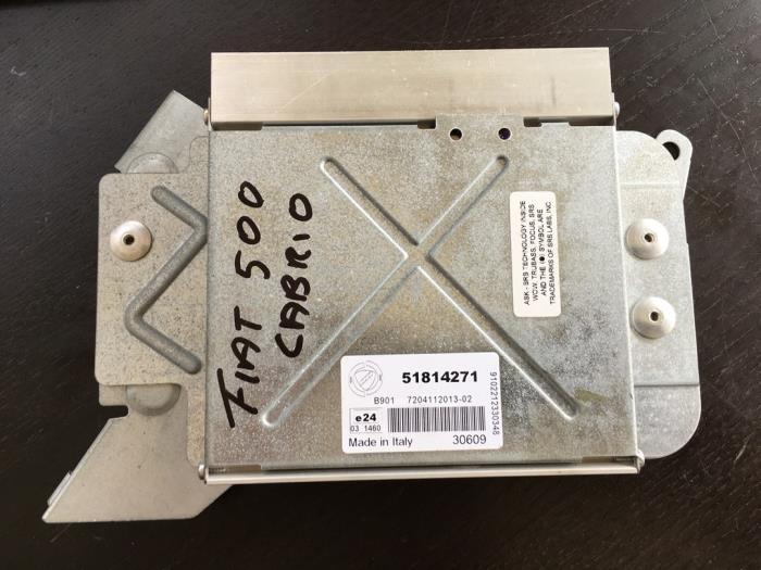 Amplificateur radio d'un Fiat 500, Autos : Pièces & Accessoires, Électronique & Câbles, Fiat, Utilisé, 3 mois de garantie, Enlèvement ou Envoi