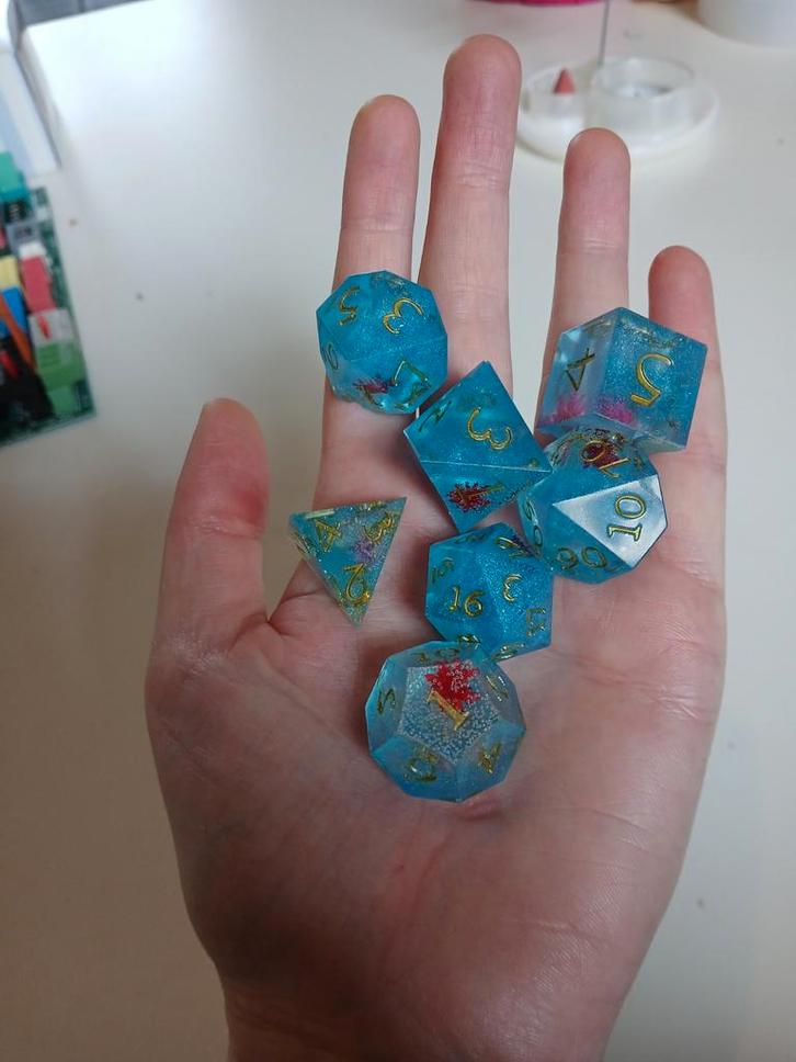 NIEUWE D&D dice dobbelstenen, Hobby en Vrije tijd, Overige Hobby en Vrije tijd, Nieuw, Ophalen of Verzenden