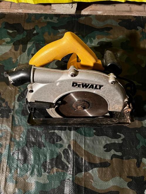 DeWalt Cirkelzaag - Krachtig en Betrouwbaar Circle Saw, Doe-het-zelf en Bouw, Gereedschap | Zaagmachines, Zo goed als nieuw, Cirkelzaag