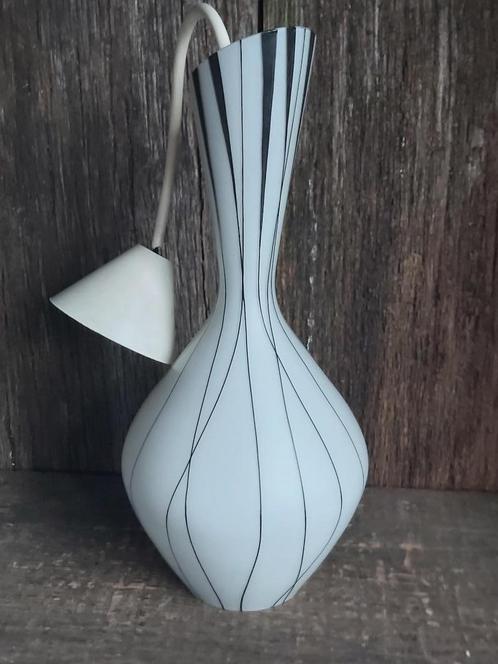 Prachtige wit - zwarte designlamp opaline, Huis en Inrichting, Lampen | Hanglampen, Zo goed als nieuw, Minder dan 50 cm, Ophalen of Verzenden